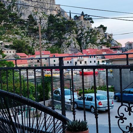 Apartment Navika Omiš Exterior foto