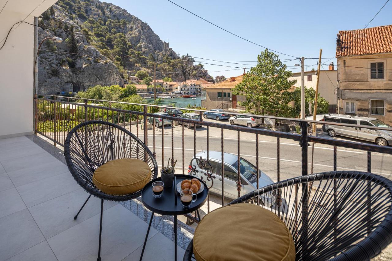 Apartment Navika Omiš Exterior foto